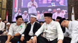 Wakil Walikota Bekasi Harris Bobihoe pada acara Halal Bihalal Idul Fitri 1447 H IPHI Jabar, di Masjid Al Muttaqin, Komplek Gedung Sate, Bandung, Jawa Barat, Sabtu (18/04).(Foto: Humas Pemkot Bekasi)