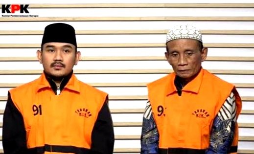 Tersangka kasus suap proyek ijon di Kabupaten Bekasi, Ade Kuswara Kunang dan ayahnya HM Kunang.(Foto: Istimewa)