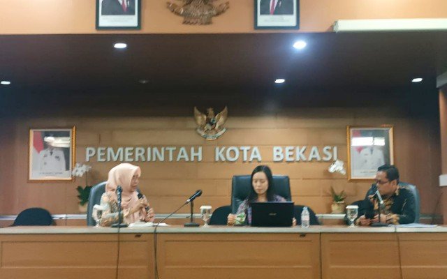 Workshop Optimalisasi Peningkatan Penggunaan Produk Dalam Negeri (P3DN) di Aula Nonon Sontanie, Kamis (30/04).(Foto: Humas Pemkot Bekasi)