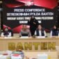 Kabid Humas Kombes Pol Maruli Ahiles Hutapea didampingi Kasubdit IV Renakta Ditreskrimum AKBP Irene Missy saat memberikan keterangan pers. (Foto : Polda Banten)