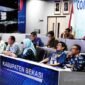 Pemkab Bekasi mengikuti Live Talkshow secara virtual yang diselenggarakan oleh BPSDM Kemendagri di Ruang Command Center Diskominfosantik, Cikarang Pusat, Kamis (16/04/2026).Foto: Pemkab Bekasi)