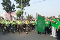 Wali Kota Bekasi, Tri Adhianto hadir  melepas dua agenda besar pada kegiatan CFD, Sepeda Santai Muhammadiyah dan Fun Run Lamuhu, Minggu (10/5/2026).(Foto: Humas Pemkot Bekasi)