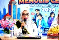 Bunda Literasi Kota Bekasi, Wiwiek Hargono Tri Adhianto, menghadiri Grand Final Lomba Menulis Cerpen Tingkat SMP/MTs Kota Bekasi Tahun 2026.(Foto: Hms Pemkot Bekasi)