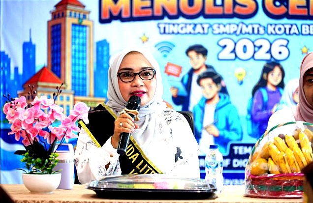 Bunda Literasi Kota Bekasi, Wiwiek Hargono Tri Adhianto, menghadiri Grand Final Lomba Menulis Cerpen Tingkat SMP/MTs Kota Bekasi Tahun 2026.(Foto: Hms Pemkot Bekasi)