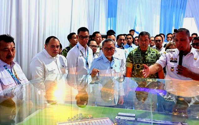 Wali Kota Bekasi Tri Adhianto pada Ground breaking pembangunan Pengolahan Sampah menjadi Energi Listrik (PSEL) di kawasan Bantargebang.(Foto Hms Pemkot Bekasi)