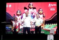 Wali Kota Bekasi Tri Adhianto saat membuka kegiatan Formaskot Bekasi 2026 di Plaza Patriot Candrabhaga, Sabtu (22/8/2026) malam.(Foto: Hms Pemkot Bekasi)