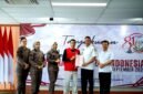 Kajari Kota Bekasi dan Wali Kota pada penyerahan Penetapan Perwalian Anak dan Penyerahan SKP2 (Penghentian Perkara Melalui Keadilan Restoratif), di Kantor Kejaksaan Negeri Kota Bekasi, Rabu (2/9/2026).(Foto: Hms Pemkot Bekasi)