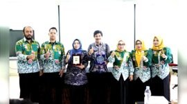Ketua TP PKK Kota Bekasi, Wiwiek Hargono Tri Adhianto, selaku Pembina SLB Patriot Kota Bekasi, saat melakukan studi tiru ke SLB Negeri 1 Bantul, Kabupaten Bantul, DIY.(Foto: Hms Pemkot Bekasi)